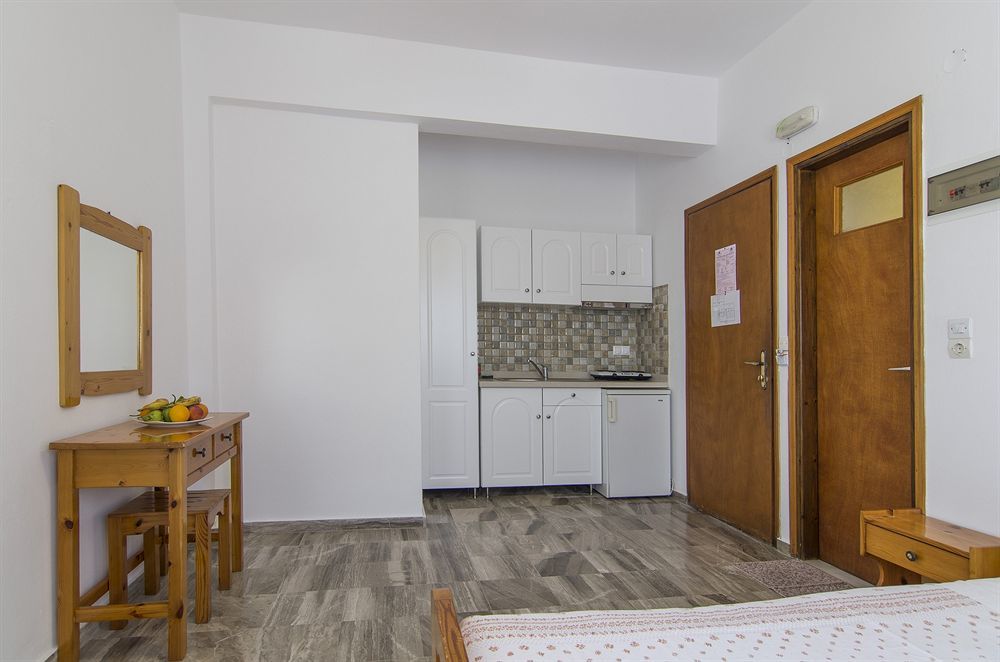 Margarita Apartment Perissa  Bagian luar foto