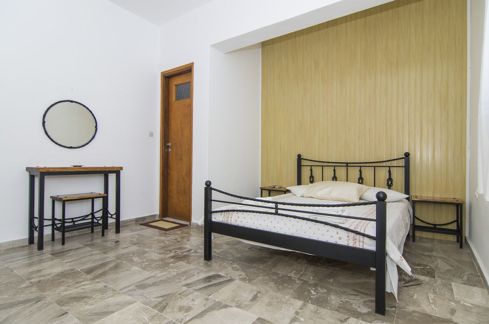 Margarita Apartment Perissa  Bagian luar foto