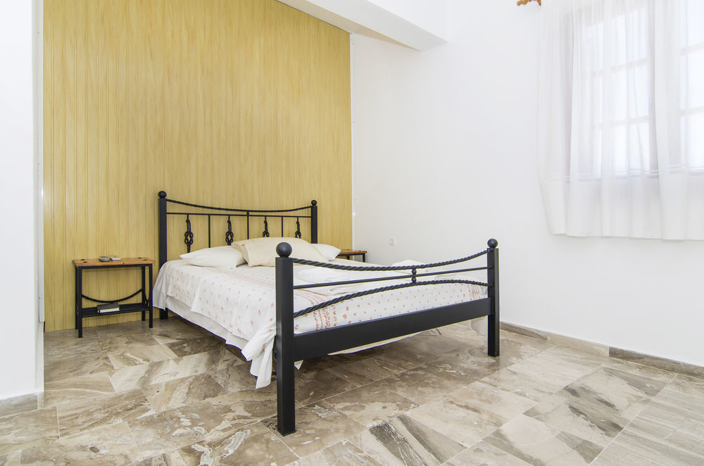 Margarita Apartment Perissa  Bagian luar foto