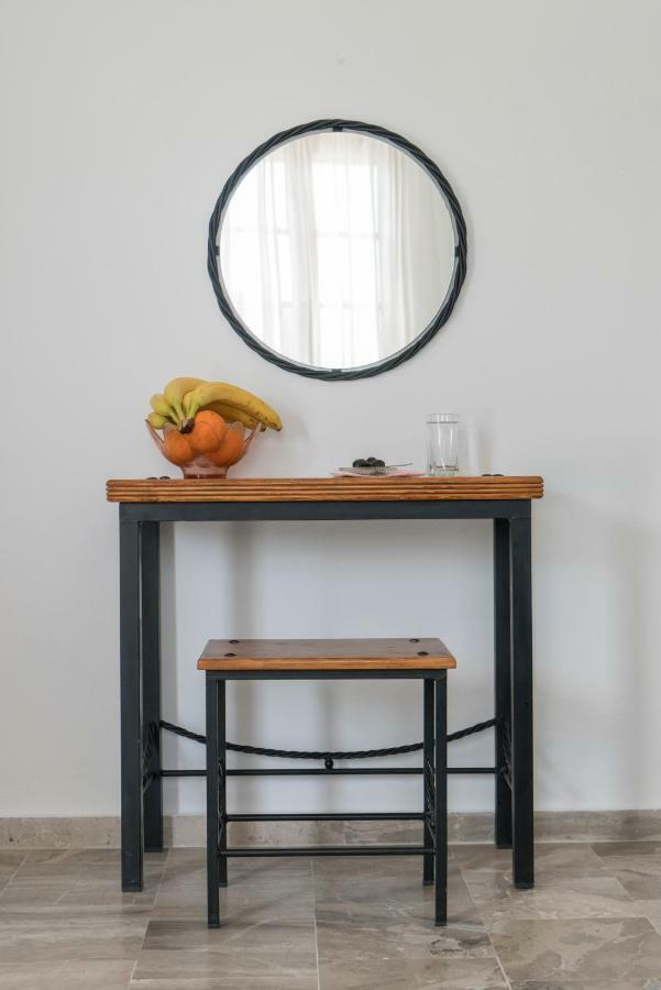 Margarita Apartment Perissa  Bagian luar foto