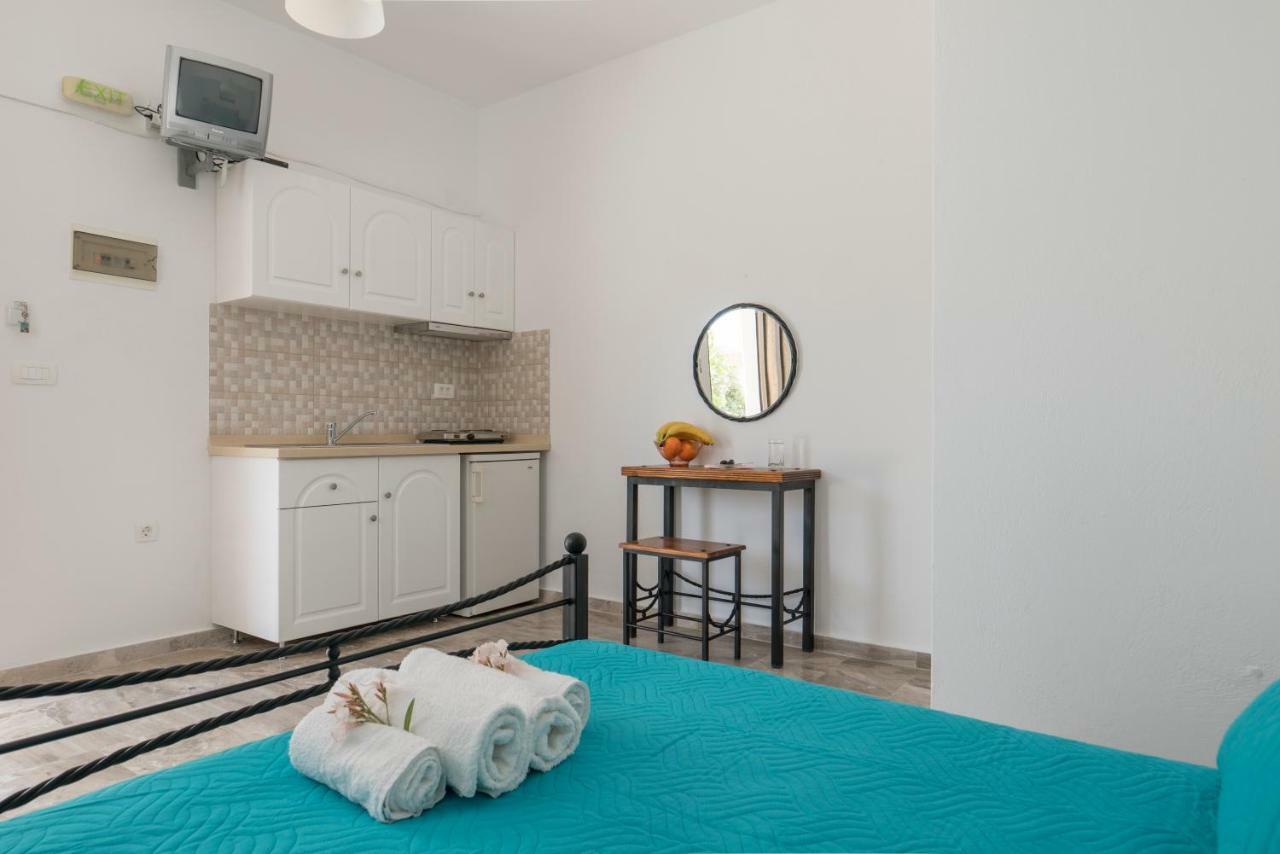 Margarita Apartment Perissa  Bagian luar foto